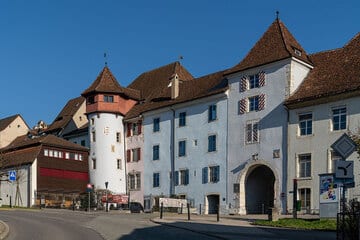 Jura Staat - Tour Rouge et Porte de Porrentruy in Delémont