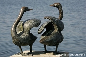 Zug Kultur - Schwäne in der Vorstadt